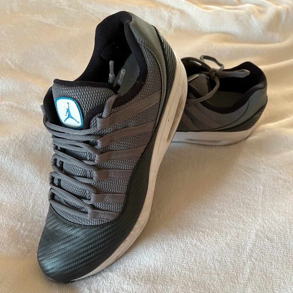 Air Jordan Gym Shoes